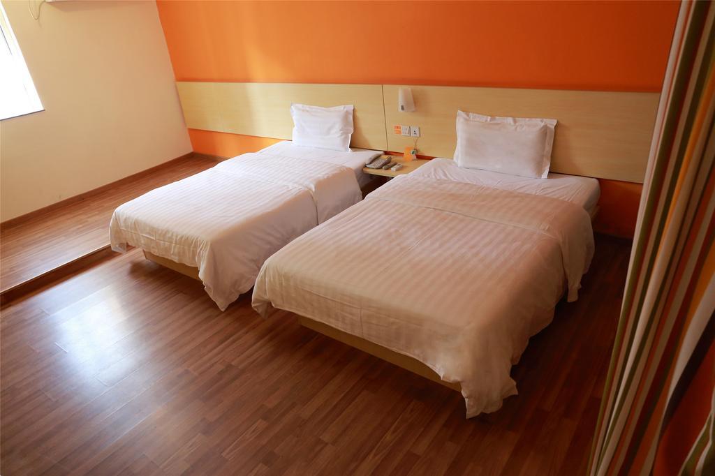7Days Inn Guiyang Normal University Rom bilde